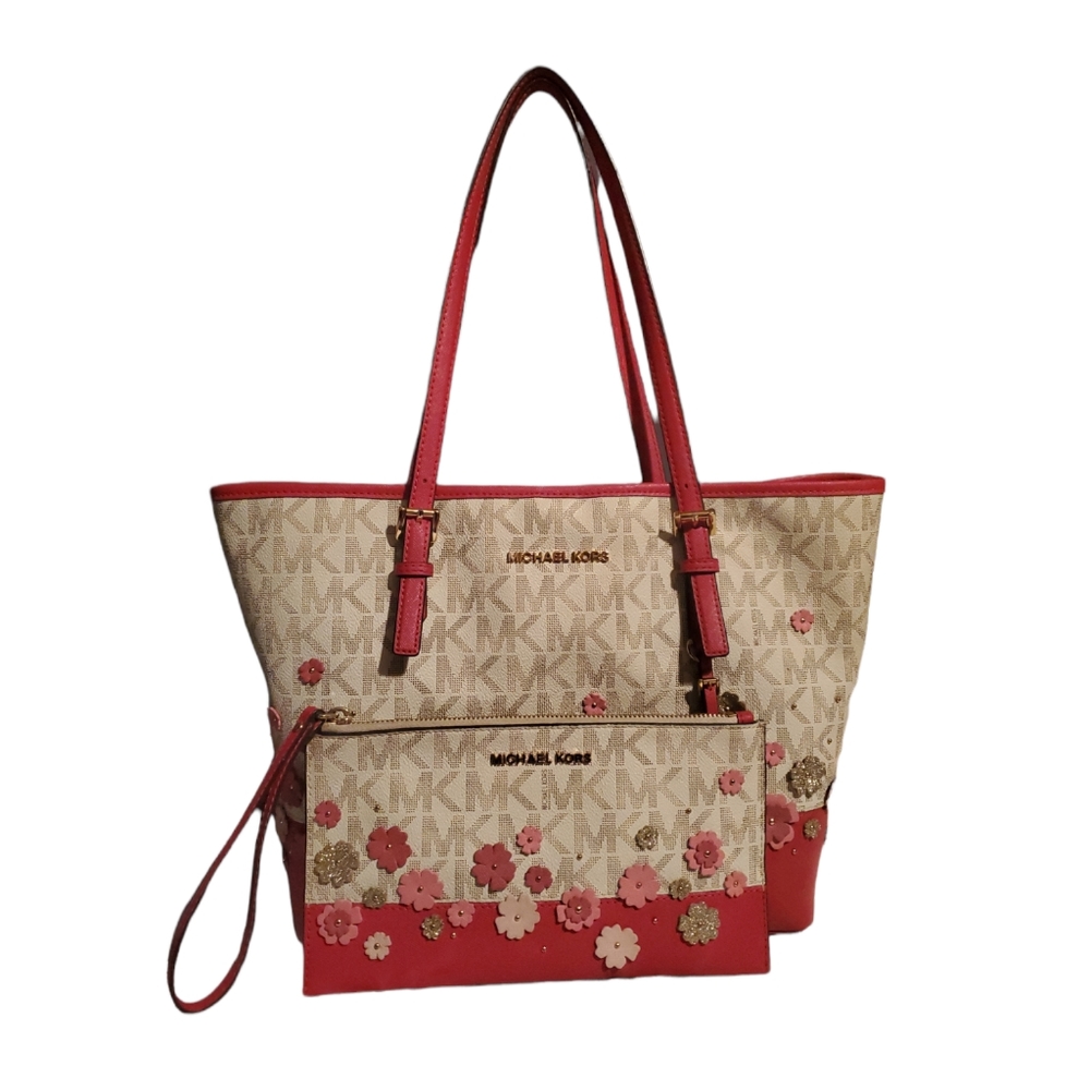 Michael kors limited edition tote and wristlet set